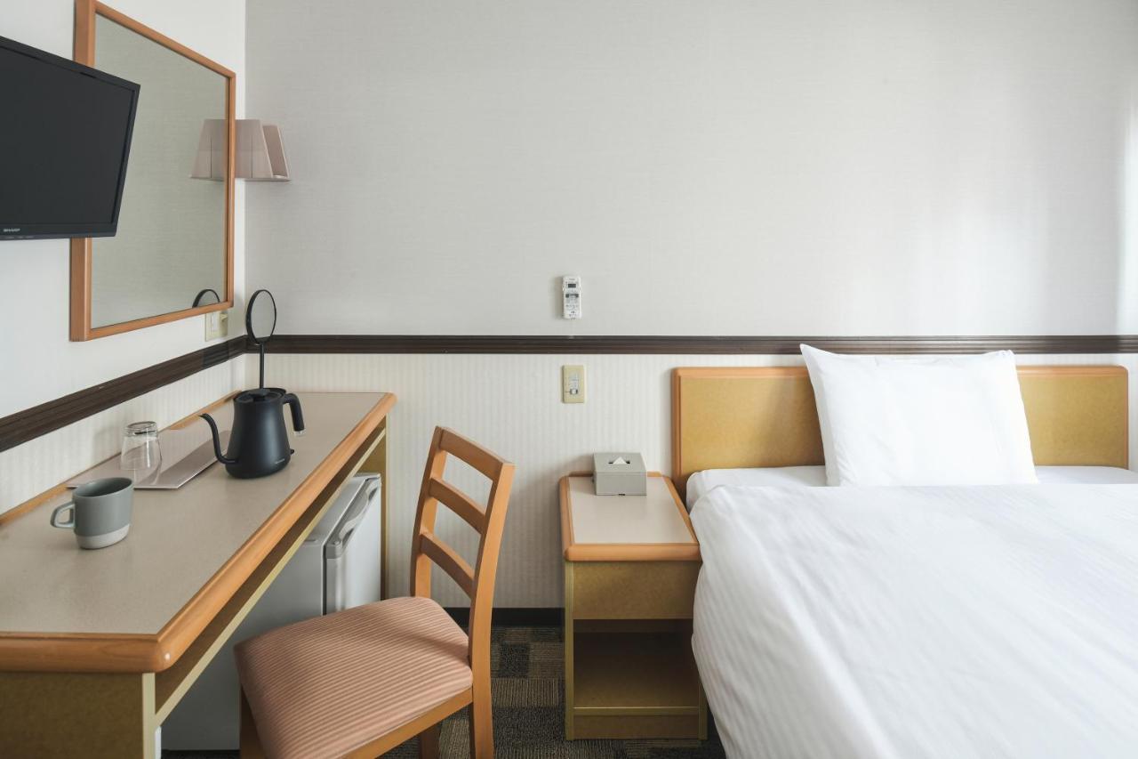 Vessel Inn Asakusa Tsukuba Express Tokyo Exterior photo